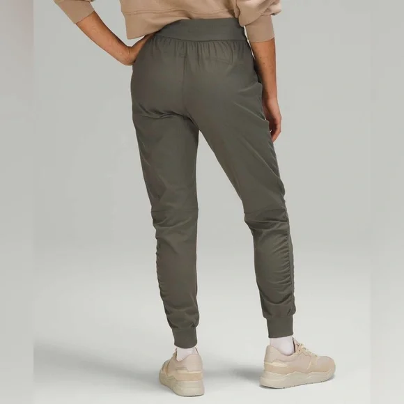 Lululemon Beyond The Studio Jogger - Picture 7 of 10